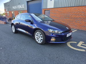 2016 Volkswagen Scirocco 2.0 Tdi Bluemotion Tech in Purple — image 3