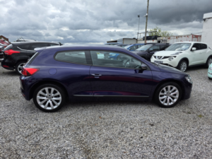 2016 Volkswagen Scirocco 2.0 Tdi Bluemotion Tech in Purple — image 5