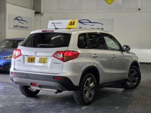 2016 Suzuki Vitara 1.6 Sz5 in Silver — image 6