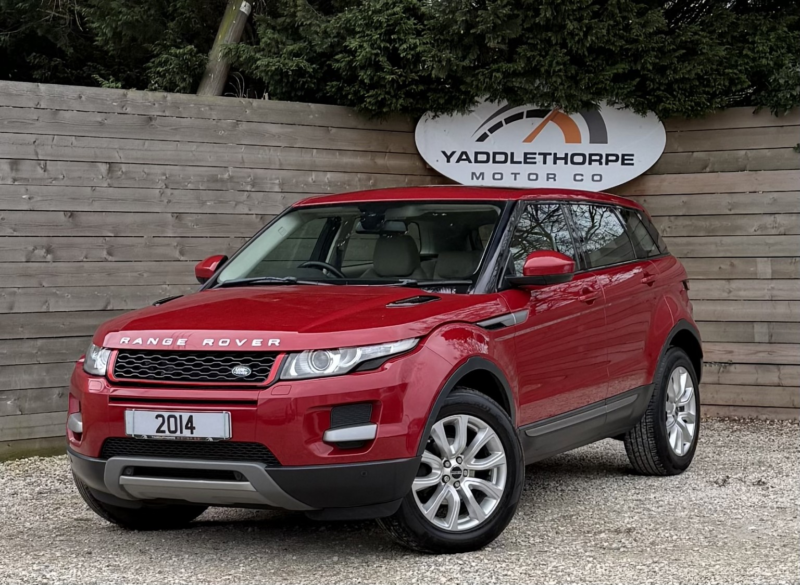 2014 Land Rover Range Rover Evoque 2.2 Sd4 Pure Tech in Red — image 1