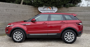 2014 Land Rover Range Rover Evoque 2.2 Sd4 Pure Tech in Red — image 2