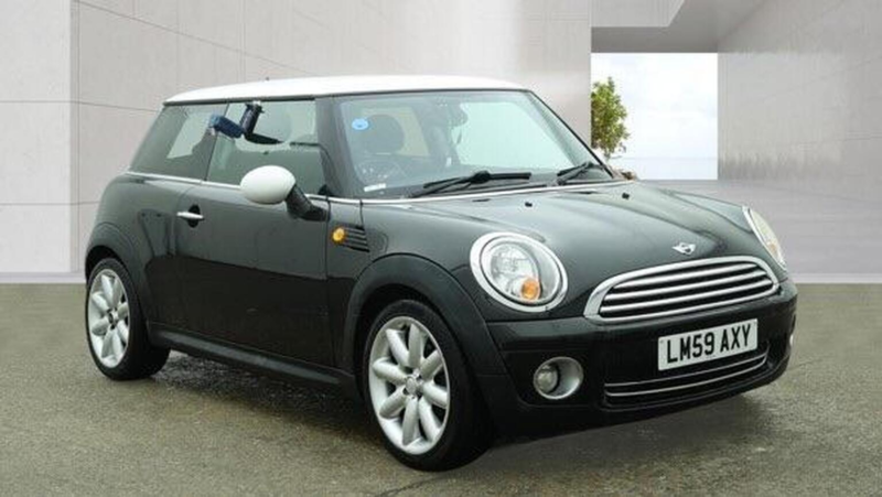 2009 MINI Hatch 1.6 Cooper Euro 4 3dr in Black — image 1