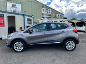 2017 Renault Captur 1.5 Dci Energy Dynamique Nav Euro 6 (s/s) 5dr in Grey — image 5