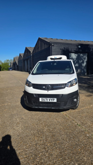 2021 Vauxhall Vivaro 1.5 Turbo D 2700 Dynamic Gah Fridge in White — image 4