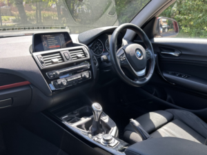 2015 BMW 1 Series 1.5 118i Sport 5-Door in Red — image 3