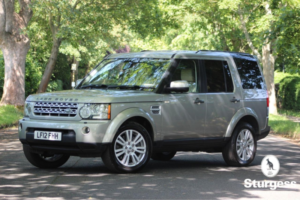 2026 Land Rover Discovery 5.0 V8 To Hse Luxury Spec Uk Spec 400bhp in Gold — image 4