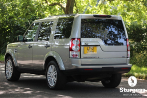 2026 Land Rover Discovery 5.0 V8 To Hse Luxury Spec Uk Spec 400bhp in Gold — image 5