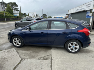 2012 Ford Focus 1.6 Zetec in Blue — image 5