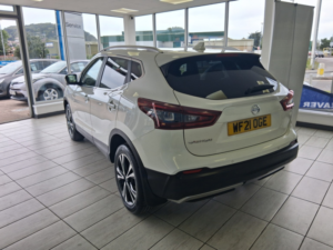 2021 Nissan Qashqai 1.3 Dig-T N-Connecta in White — image 3