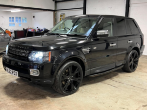 2012 Land Rover Range Rover Sport 3.0 Sd V6 Hse Auto 4WD Euro 5 5dr in Black — image 5