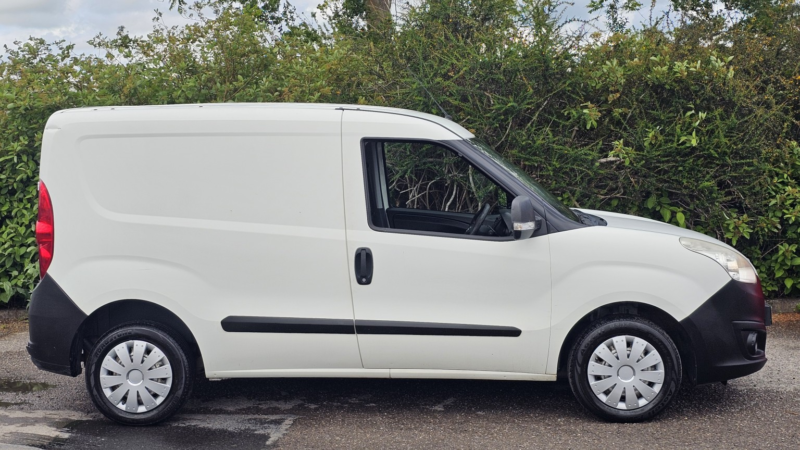 2015 Vauxhall Combo 1.3 Cdti 2000 16v in White — image 1