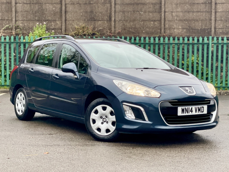 2014 Peugeot 308 Sw 1.6 Hdi Access in Blue — image 1