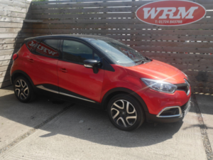 2017 Renault Captur 1.5 Dci Energy Dynamique S Nav SUV 5dr Diesel Manual Euro 6 (s/s) (90 Ps) in Red — image 3