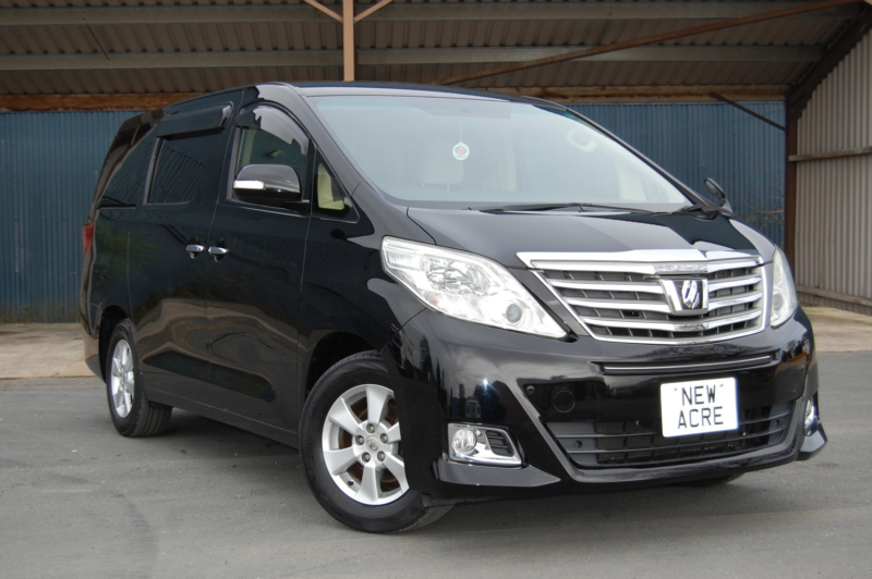 2012 Toyota Alphard 240 X 8 Seats in Black — image 1