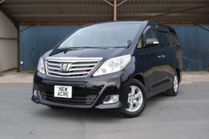 2012 Toyota Alphard 240 X 8 Seats in Black — image 3