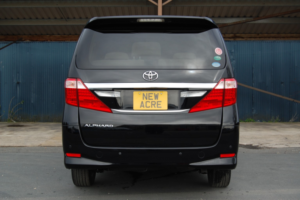 2012 Toyota Alphard 240 X 8 Seats in Black — image 6
