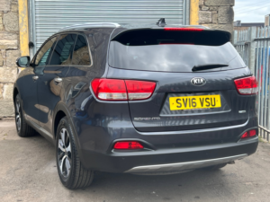 2016 Kia Sorento 2.2 Crdi Kx-2 SUV 5dr Diesel Manual AWD Euro 6 (s/s) (197 Bhp) in Grey — image 2