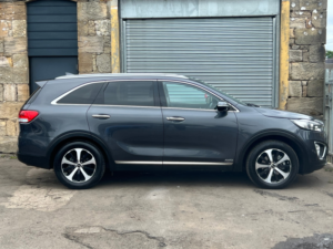 2016 Kia Sorento 2.2 Crdi Kx-2 SUV 5dr Diesel Manual AWD Euro 6 (s/s) (197 Bhp) in Grey — image 4