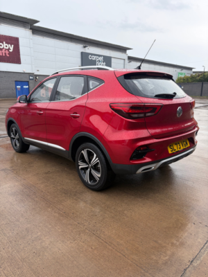 2023 MG MG Zs 1.5 Vti-Tech Excite SUV 5dr Petrol Manual Euro 6 (s/s) (106 Ps) in Red — image 3