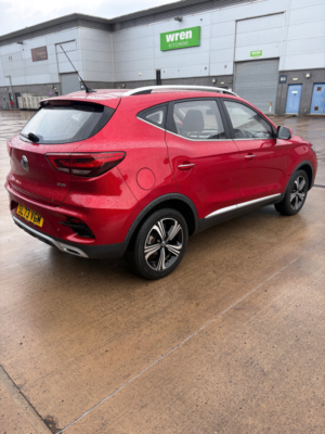 2023 MG MG Zs 1.5 Vti-Tech Excite SUV 5dr Petrol Manual Euro 6 (s/s) (106 Ps) in Red — image 5