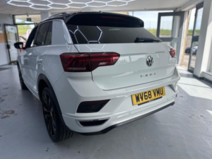 2018 Volkswagen T-Roc 1.6 Tdi R-Line Euro 6 (s/s) 5dr in White — image 4