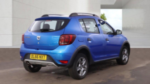 2017 Dacia Sandero Stepway 1.5 Dci Ambiance Euro 6 (s/s) 5dr in Blue — image 4