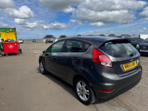2016 Ford Fiesta 1.25 Zetec Euro 6 5dr in Grey — image 4