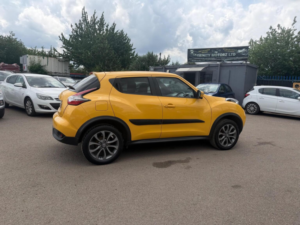 2016 Nissan Juke 1.6 Tekna Xtron Euro 6 5dr in Yellow — image 6