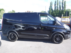 2021 Ford Transit Custom 2.0 Transit Custom Trail Van 300 L1 2.0l Ecoblue 130ps Fwd 6 Speed Manual in Black — image 5