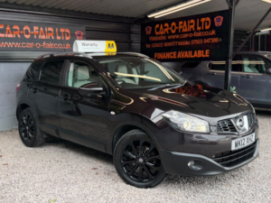 2012 Nissan Qashqai 2.0 Dci Tekna in Black — image 3