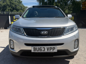 2013 Kia Sorento 2.2 Crdi Kx-3 SUV 5dr Diesel Auto AWD Euro 5 (194 Bhp) in Silver — image 2