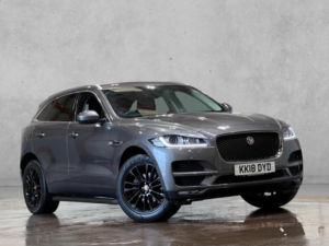 2018 Jaguar F-Pace 2.0 D240 Portfolio Auto AWD Euro 6 (s/s) 5dr in Grey — image 5