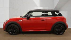 2018 MINI Hatch 1.5 Cooper Euro 6 (s/s) 3dr in Red — image 6