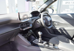 2025 Peugeot 2008 1.2 Puretech Allure Euro 6 (s/s) 5dr in Blue — image 3