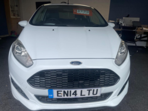 2014 Ford Fiesta 1.0t Ecoboost Zetec S Euro 5 (s/s) 3dr in White — image 5