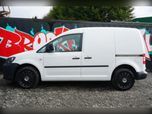 2015 Volkswagen Caddy 1.6 Tdi C20 75ps Startline in White — image 3