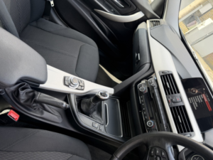 2016 BMW 3 Series 2.0 320i Se Saloon in White — image 6