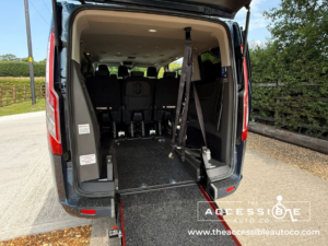 2020 Ford Tourneo Custom 2.0 Tdci Ecoblue 320 Titanium 6 Seater in Blue — image 5