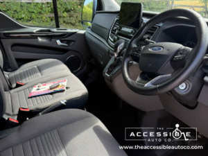 2020 Ford Tourneo Custom 2.0 Tdci Ecoblue 320 Titanium 6 Seater in Blue — image 6