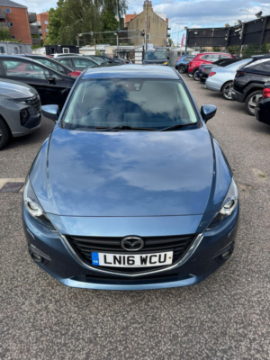 2016 Mazda Mazda3 2.0 Skyactiv-G Se-L Nav Auto Euro 5 (s/s) 5dr in Blue — image 2