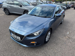 2016 Mazda Mazda3 2.0 Skyactiv-G Se-L Nav Auto Euro 5 (s/s) 5dr in Blue — image 3