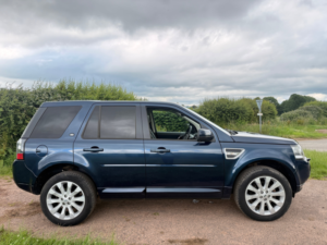 2013 Land Rover Freelander 2 2.2 Sd4 Hse Lux SUV 5dr Diesel Commandshift 4WD Euro 5 (190 Ps) in Blue — image 2