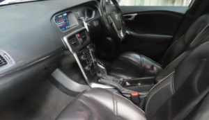 2015 Volvo V40 2.0 D2 R-Design Lux Nav Auto Euro 6 (s/s) 5dr in White — image 2