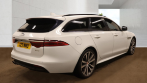 2017 Jaguar Xf 2.0 D R-Sport in White — image 4