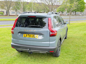 2024 Dacia Jogger 1.6 Hybrid Extreme MPV 5dr Petrol Hybrid Auto Euro 6 (s/s) (140 Ps) in Grey — image 6
