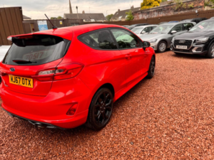2017 Ford Fiesta 1.0t Ecoboost St-Line Euro 6 (s/s) 3dr in Red — image 4