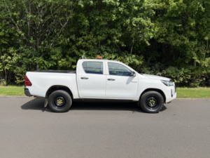 2021 Toyota Hilux 2.4 D-4d Active in White — image 2