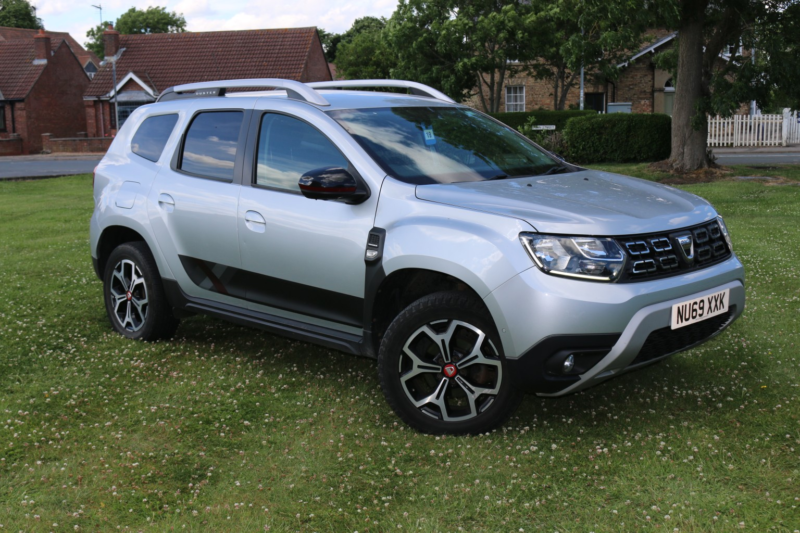 2019 Dacia Duster 1.5 Techroad Blue Dci 115 4x4 My19 in Grey — image 1