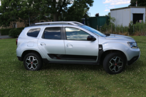2019 Dacia Duster 1.5 Techroad Blue Dci 115 4x4 My19 in Grey — image 2