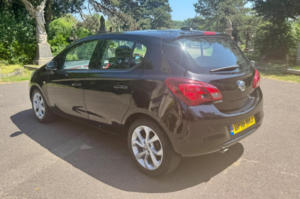 2018 Vauxhall Corsa 1.4i Ecotec Sri Euro 6 5dr in Black — image 5